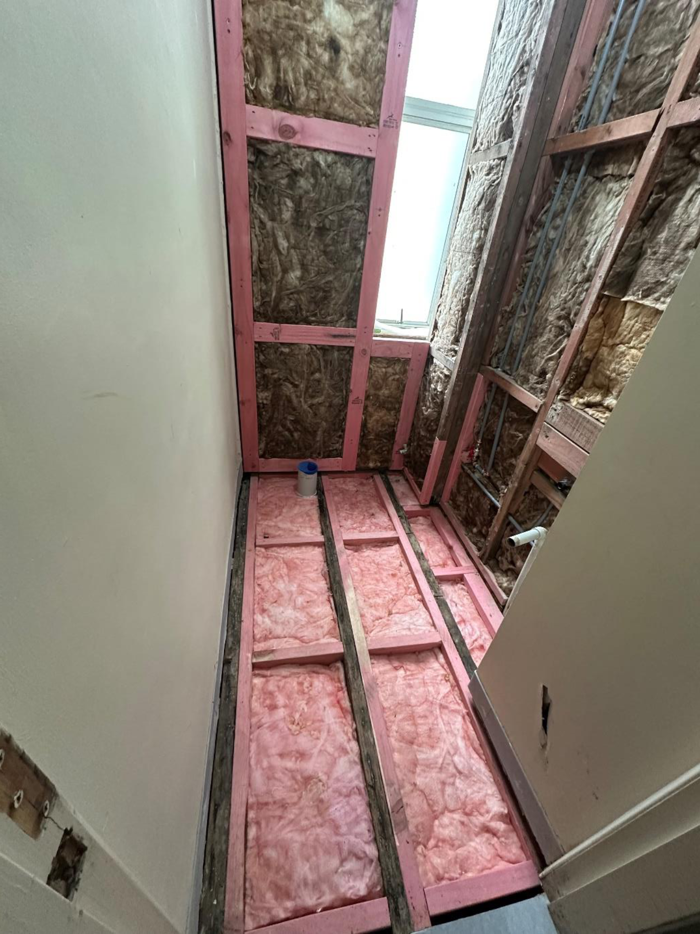 bathroom fully new insulated and piped photo