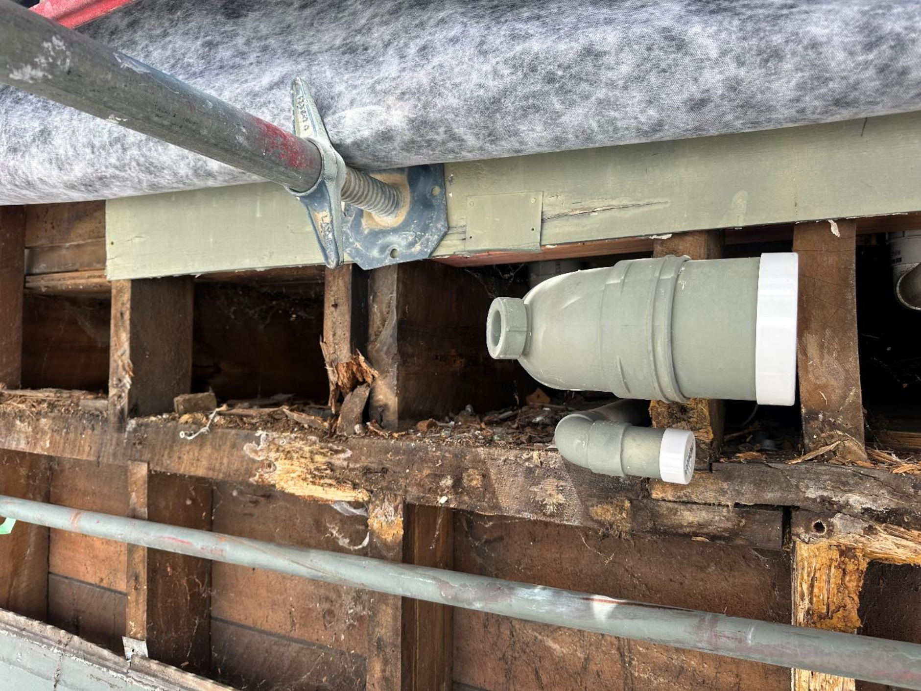 rotten structure